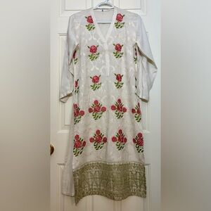 Pakistani Floral Embroidered Shirt/kurta/kurti tunic Small